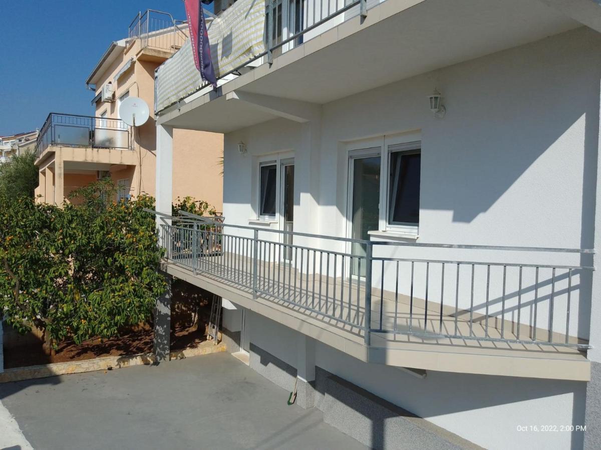 Apartman Tomic - Copacabana Beach Okrug Gornji Exterior photo