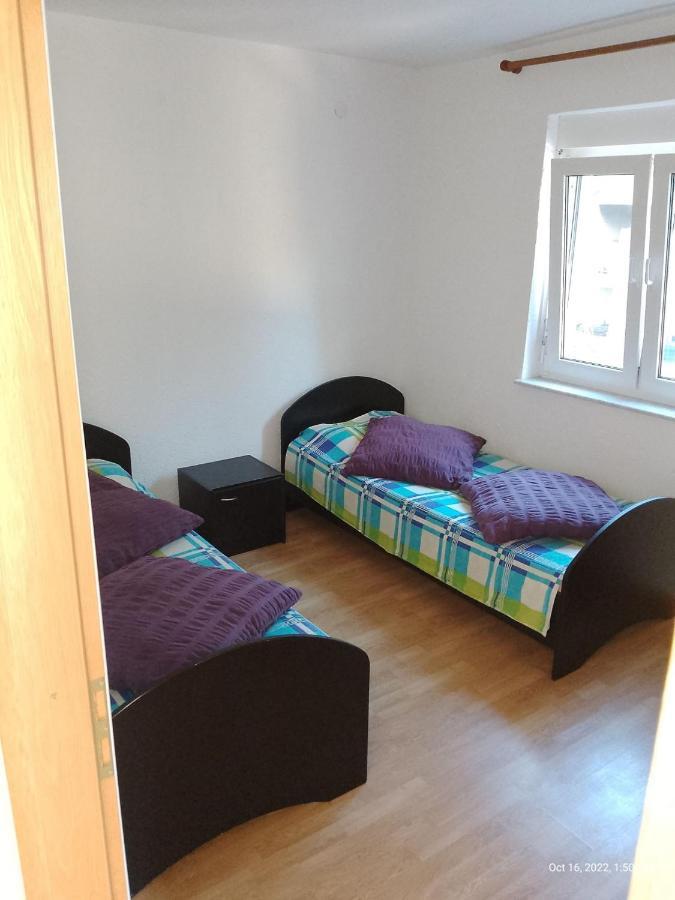 Apartman Tomic - Copacabana Beach Okrug Gornji Exterior photo
